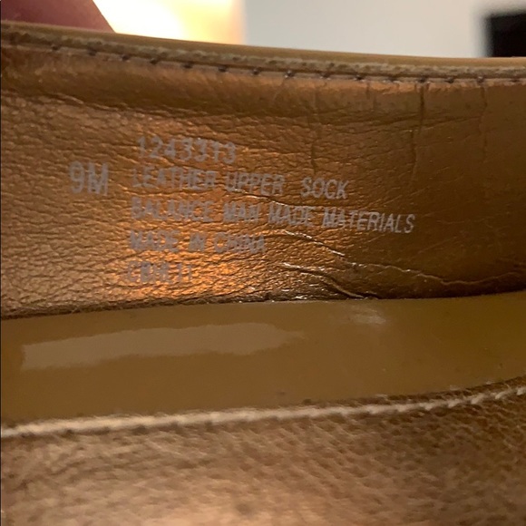 Peep-toe Pump - Picture 11 of 11